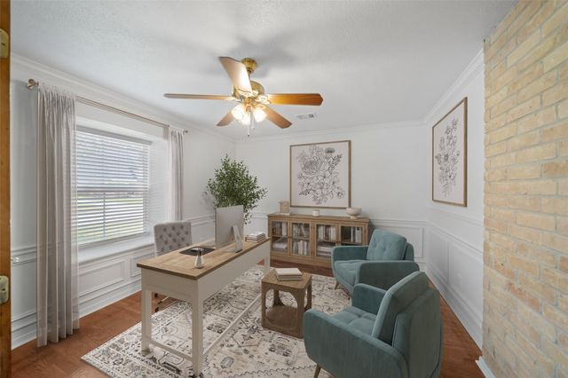 2327 Brookdale Drive, Kingwood, TX 77339