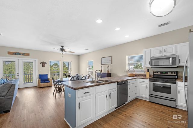 737 Morgantown Boulevard, Gulf Shores, AL 36542
