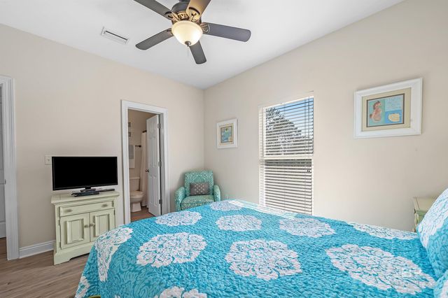 737 Morgantown Boulevard, Gulf Shores, AL 36542
