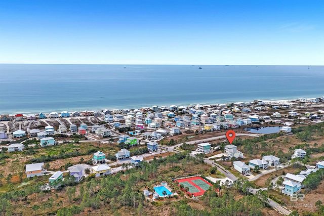 737 Morgantown Boulevard, Gulf Shores, AL 36542