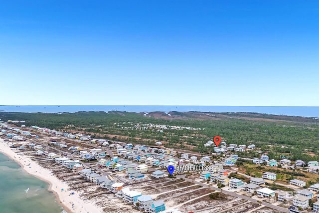 737 Morgantown Boulevard, Gulf Shores, AL 36542