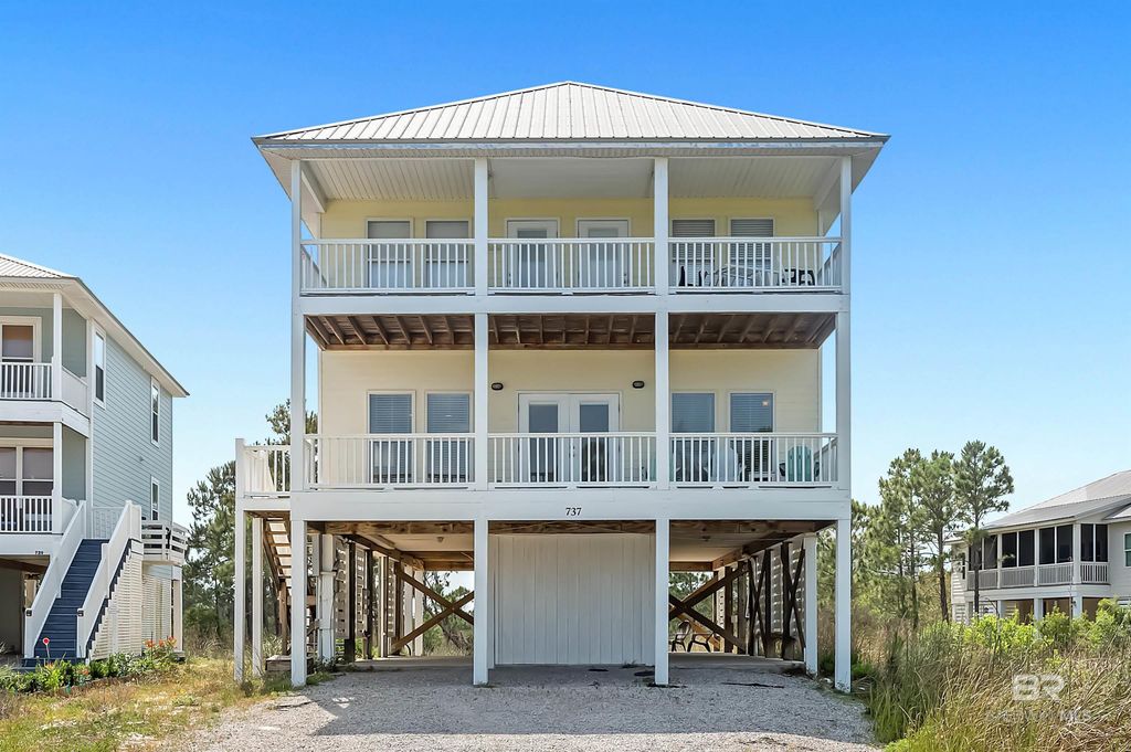 737 Morgantown Boulevard, Gulf Shores, AL 36542
