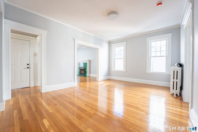 94 Fairfield Avenue 2nd Floor, Hartford, CT 06114