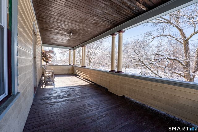 94 Fairfield Avenue 2nd Floor, Hartford, CT 06114