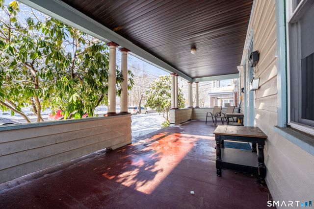 94 Fairfield Avenue 2nd Floor, Hartford, CT 06114