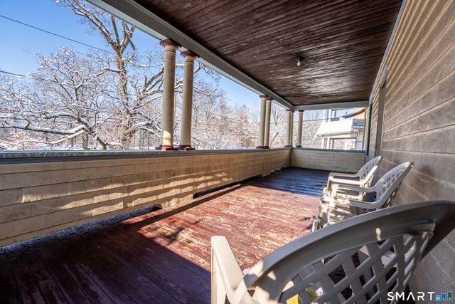 94 Fairfield Avenue 2nd Floor, Hartford, CT 06114