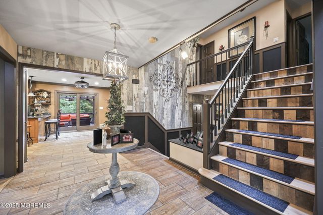 72 Fox Chase Court, Freehold, NJ 07728