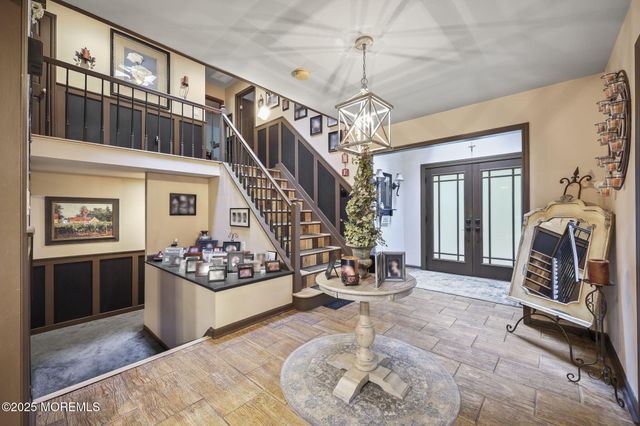 72 Fox Chase Court, Freehold, NJ 07728