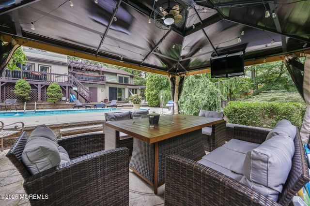 72 Fox Chase Court, Freehold, NJ 07728