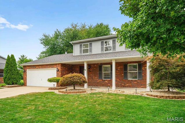 36 Lindenleaf Lane, Belleville, IL 62223