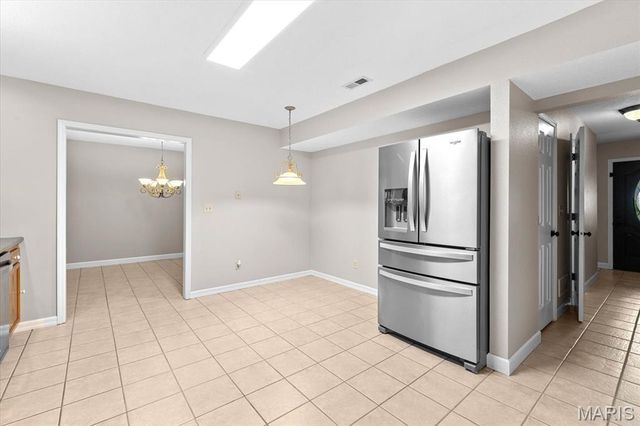 36 Lindenleaf Lane, Belleville, IL 62223