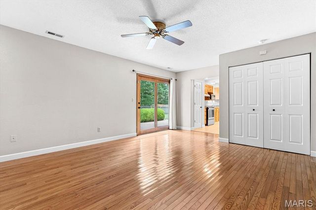 36 Lindenleaf Lane, Belleville, IL 62223
