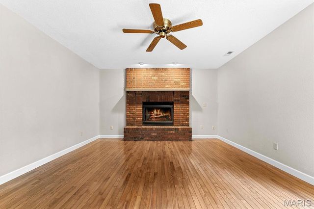 36 Lindenleaf Lane, Belleville, IL 62223