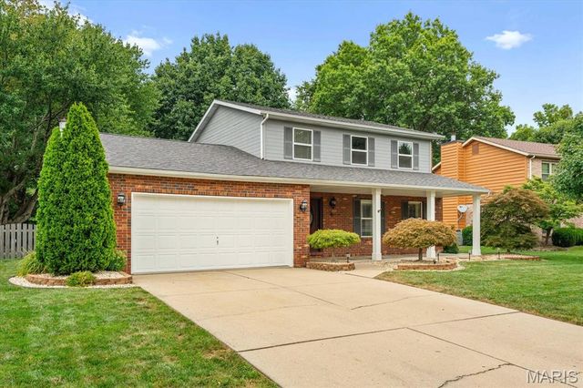 36 Lindenleaf Lane, Belleville, IL 62223