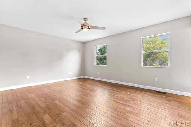 36 Lindenleaf Lane, Belleville, IL 62223