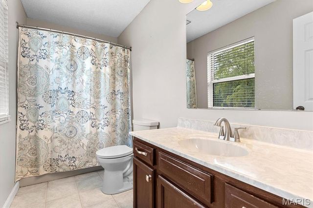 36 Lindenleaf Lane, Belleville, IL 62223