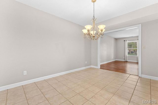 36 Lindenleaf Lane, Belleville, IL 62223