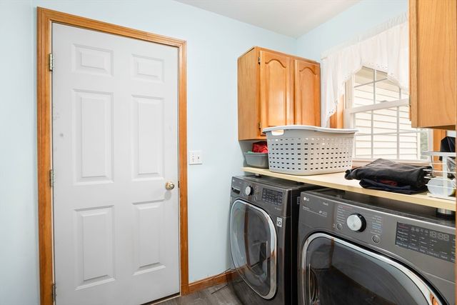 7 Margaret Dr, Wilbraham, MA 01095