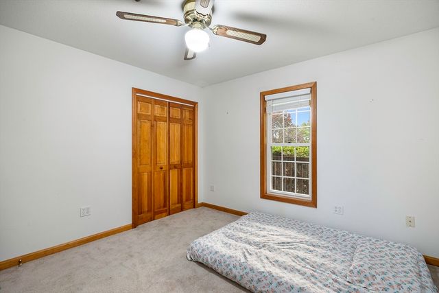 7 Margaret Dr, Wilbraham, MA 01095