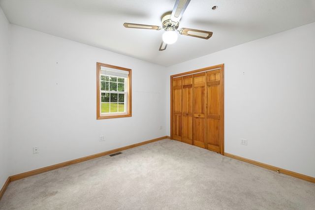 7 Margaret Dr, Wilbraham, MA 01095