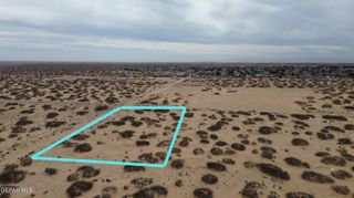 14 Bouvina Avenue, Horizon City, TX 79928