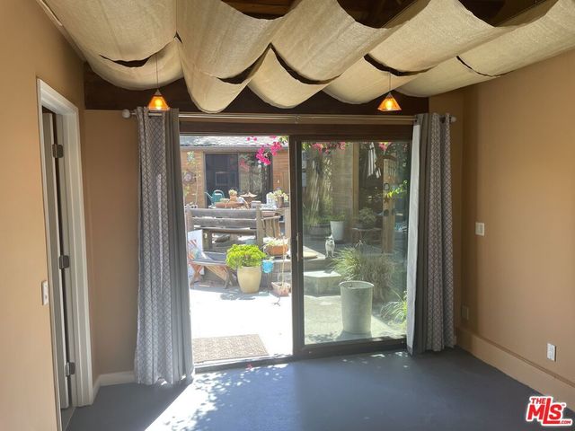 3322 Colbert Avenue, Los Angeles, CA 90066