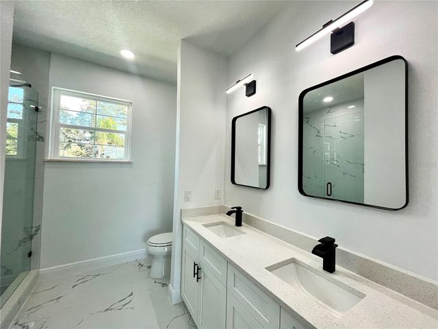 8110 N GREENWOOD AVENUE, Tampa, FL 33604