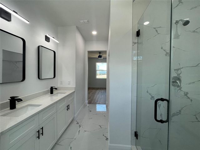 8110 N GREENWOOD AVENUE, Tampa, FL 33604