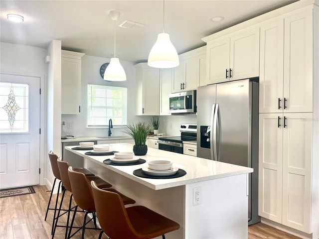 8110 N GREENWOOD AVENUE, Tampa, FL 33604