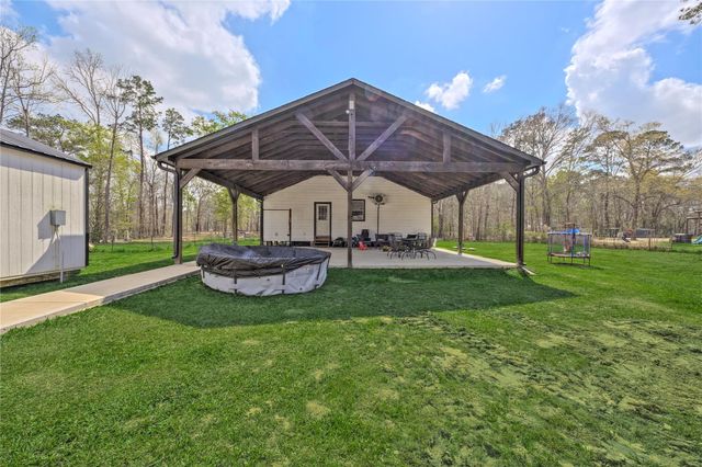 501 County Road 2298, Cleveland, TX 77327