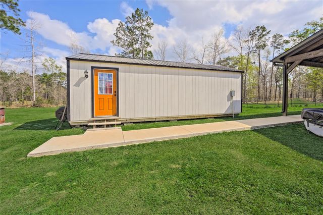 501 County Road 2298, Cleveland, TX 77327