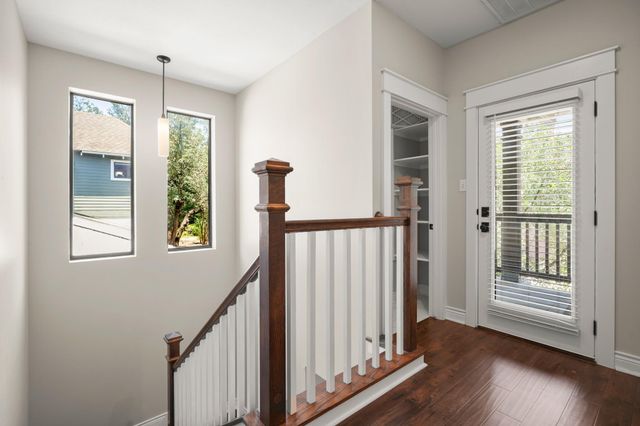 1318 Newning Ave C, Austin, TX 78704