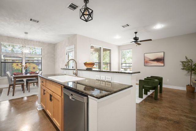 1318 Newning Ave C, Austin, TX 78704