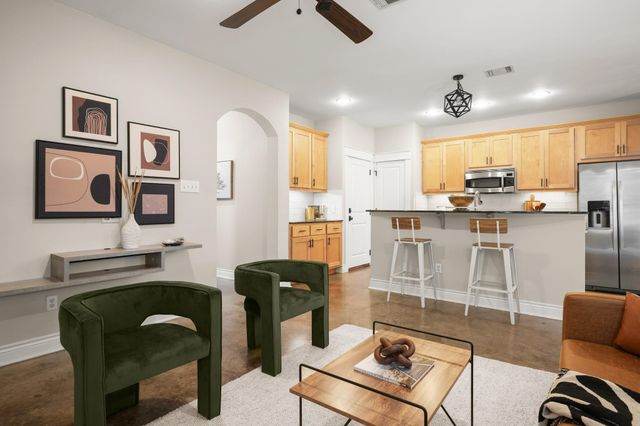 1318 Newning Ave C, Austin, TX 78704