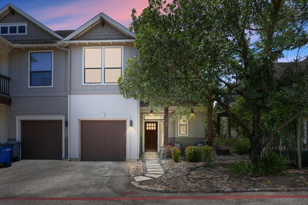 1318 Newning Ave C, Austin, TX 78704