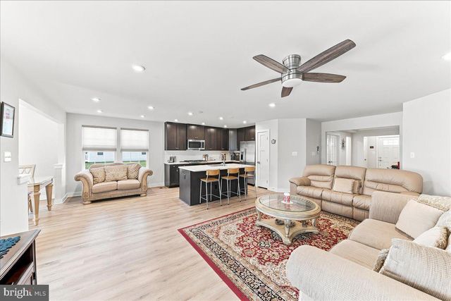 260 LETITIA MANOR DR, West Grove, PA 19390