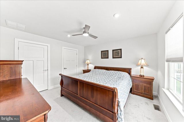 260 LETITIA MANOR DR, West Grove, PA 19390