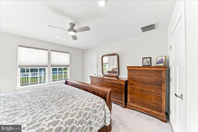260 LETITIA MANOR DR, West Grove, PA 19390