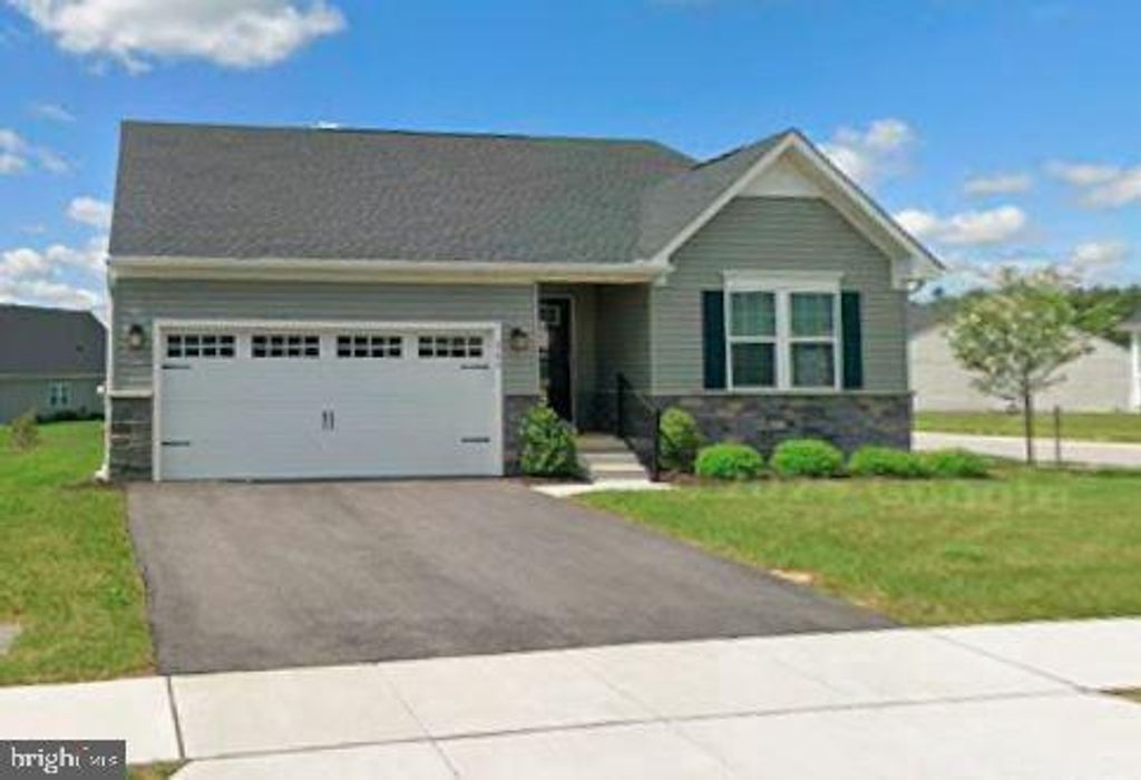 260 LETITIA MANOR DR, West Grove, PA 19390