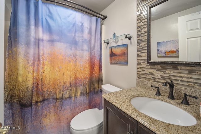 1 May Apple Way, Ballston Spa, NY 12020