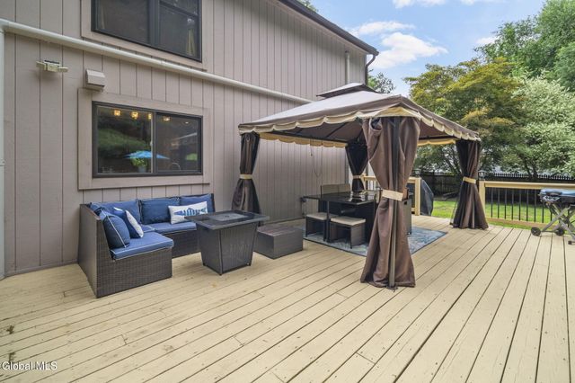 1 May Apple Way, Ballston Spa, NY 12020