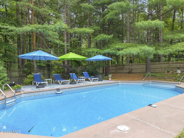 1 May Apple Way, Ballston Spa, NY 12020