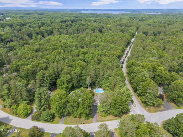 1 May Apple Way, Ballston Spa, NY 12020
