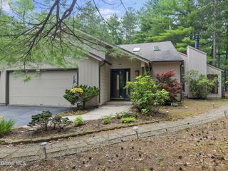 1 May Apple Way, Ballston Spa, NY 12020