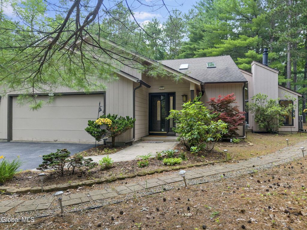 1 May Apple Way, Ballston Spa, NY 12020