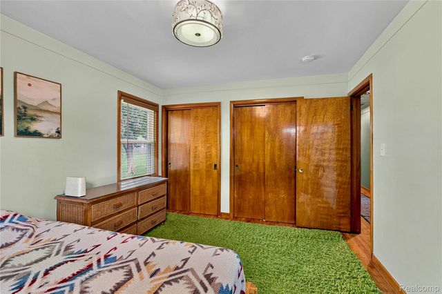 21819 Edgewood Street, St. Clair Shores, MI 48080
