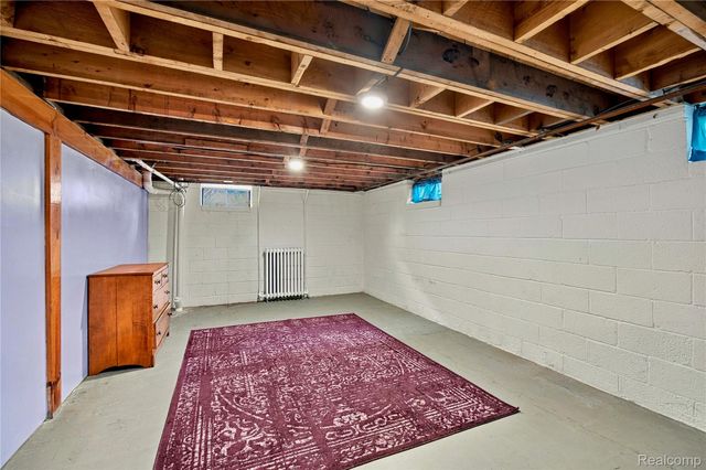 21819 Edgewood Street, St. Clair Shores, MI 48080