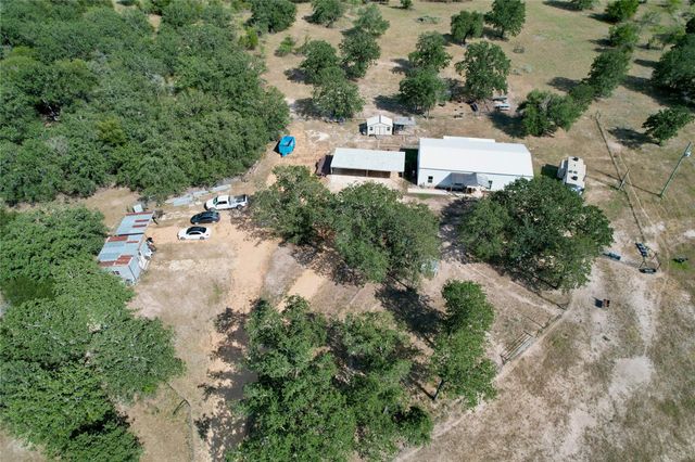 1105 County Road 422, Bartlett, TX 76511