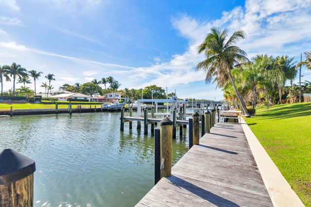 222 Arlington Road, West Palm Beach, FL 33405