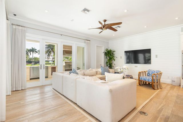 222 Arlington Road, West Palm Beach, FL 33405